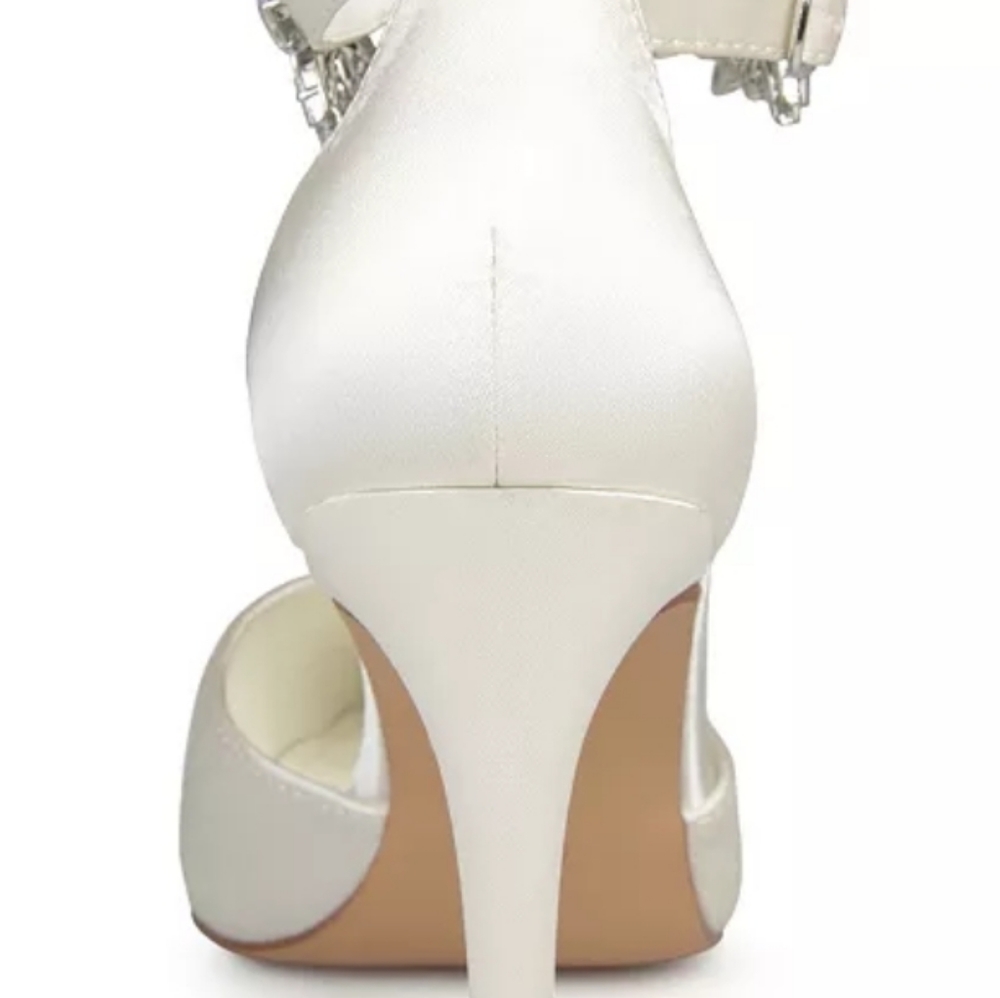 Journee Collection Loxley Heels - Picture 2 of 9